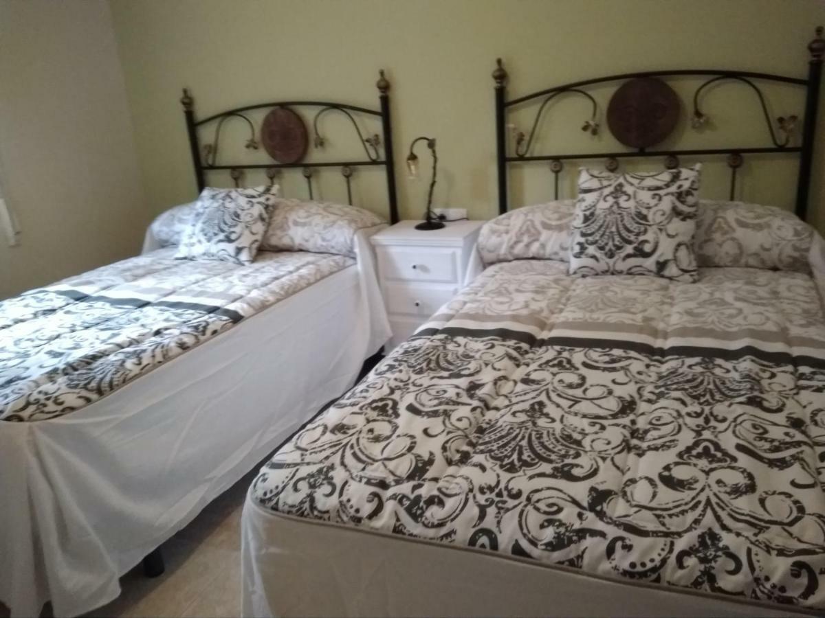 Apartamento Turistico La Victoria Trujillo Kültér fotó