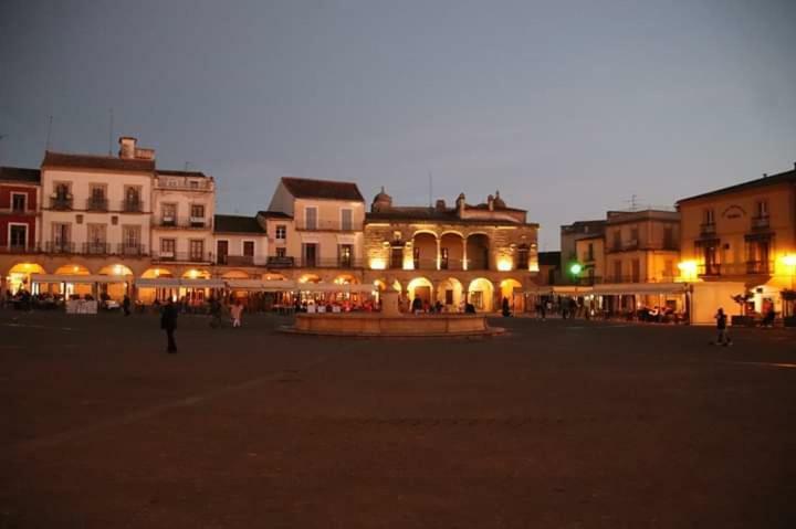 Apartamento Turistico La Victoria Trujillo Kültér fotó
